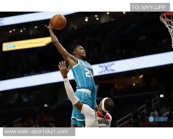 米勒全场表现出色19投8中罚球10中7独得25分并贡献7助攻 米勒全场表现出色19投8中罚球10中7独得25分并贡献7助攻